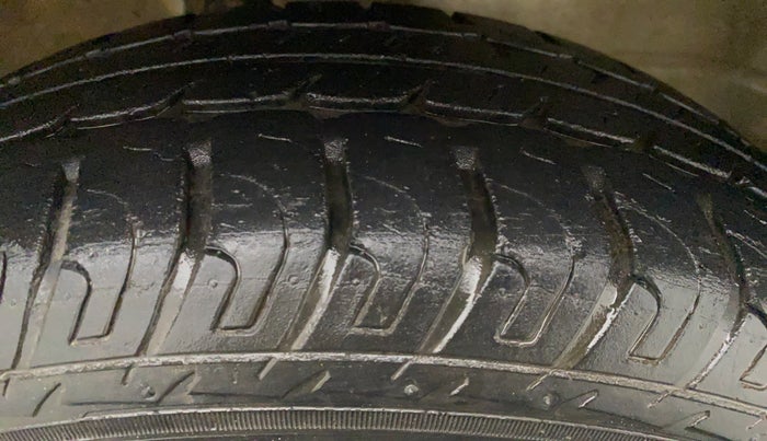 2013 Maruti Wagon R 1.0 VXI, Petrol, Manual, 26,924 km, Left Rear Tyre Tread
