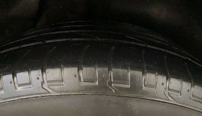 2017 Hyundai Creta SX PLUS AT 1.6 PETROL, Petrol, Automatic, 51,399 km, Right Rear Tyre Tread