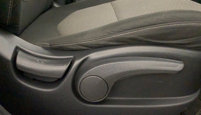 2017 Hyundai Creta SX PLUS AT 1.6 PETROL, Petrol, Automatic, 51,399 km, Driver Side Adjustment Panel