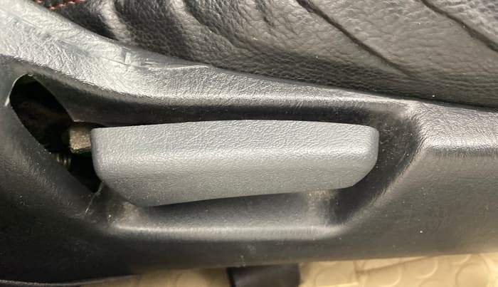 2016 Maruti Alto K10 VXI, Petrol, Manual, 59,023 km, Driver Side Adjustment Panel