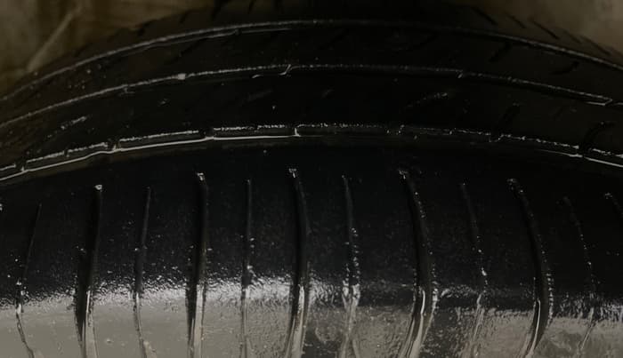 2016 Maruti Alto K10 VXI, Petrol, Manual, 59,023 km, Right Front Tyre Tread