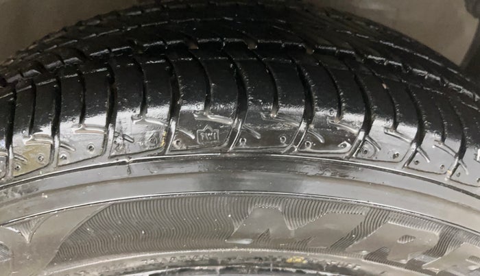 2016 Maruti Celerio VXI (O), Petrol, Manual, 20,833 km, Right Front Tyre Tread