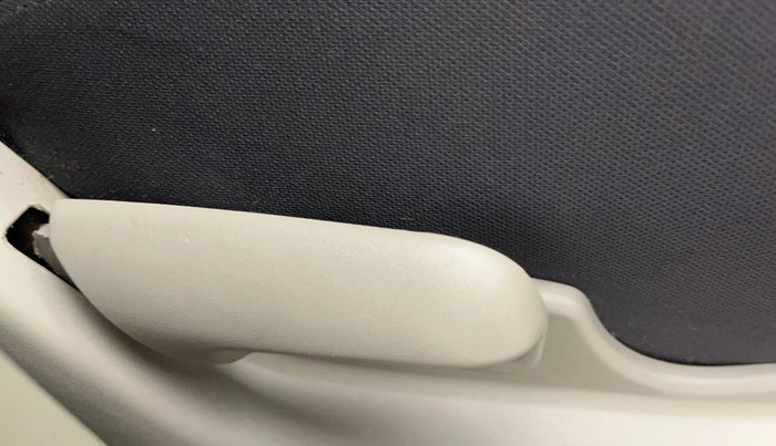 2016 Maruti Celerio VXI (O), Petrol, Manual, 20,833 km, Driver Side Adjustment Panel