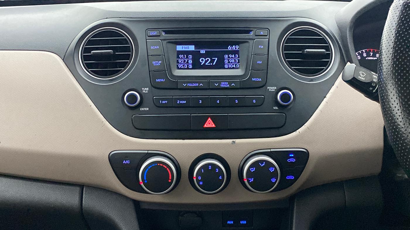 2014 Hyundai Grand i10 SPORTZ 1.2 KAPPA VTVT, Petrol, Manual, 68,474 km, Air Conditioner