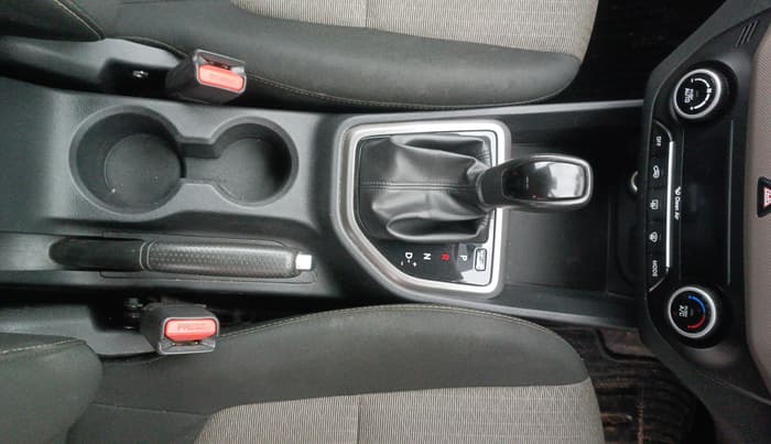 2017 Hyundai Creta SX PLUS AT 1.6 PETROL, Petrol, Automatic, 59,262 km, Gear Lever