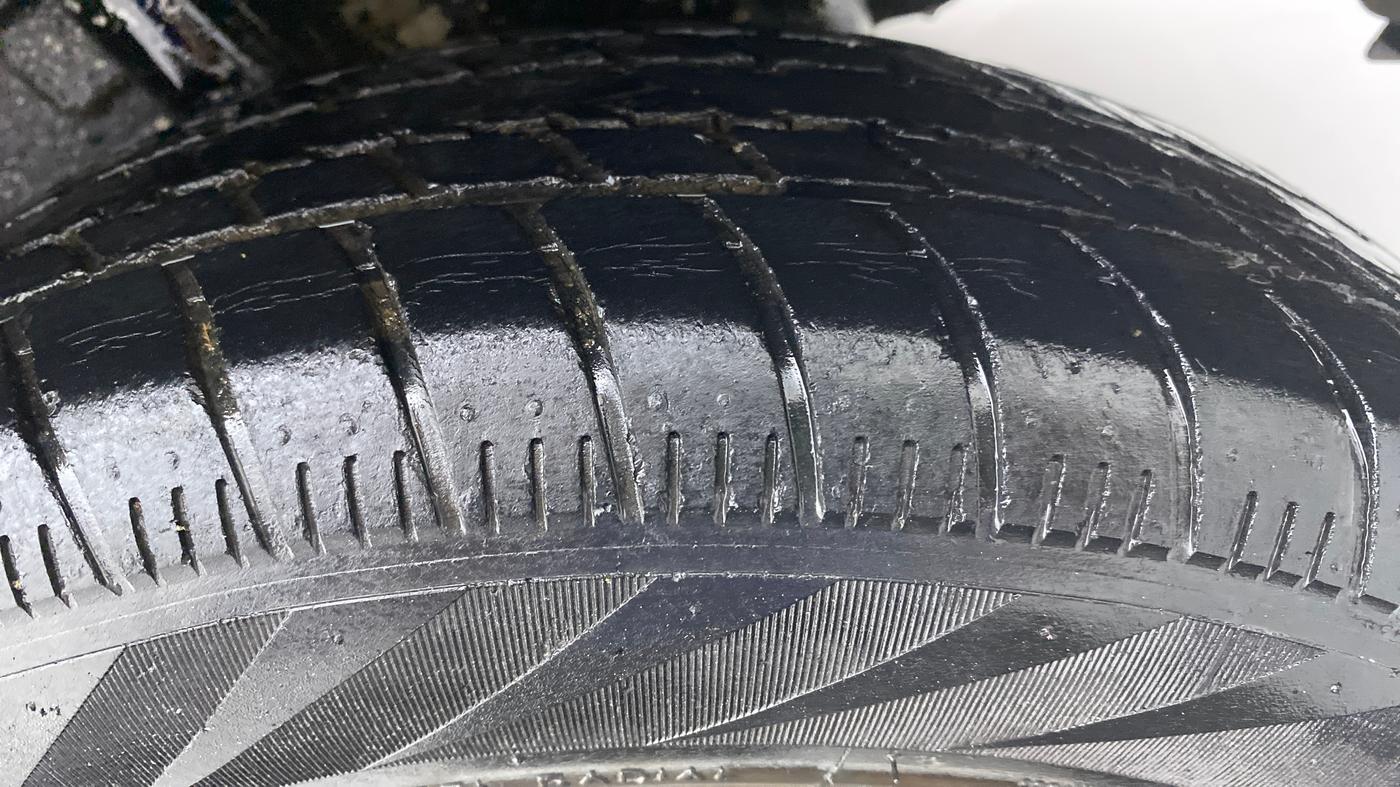 2014 Maruti Celerio VXI d, Petrol, Manual, 34,834 km, Left Rear Tyre Tread