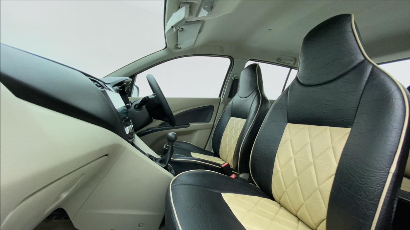 2014 Maruti Celerio VXI d, Petrol, Manual, 34,834 km, Right Side Front Door Cabin