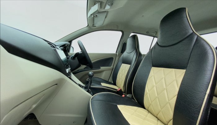 2014 Maruti Celerio VXI d, Petrol, Manual, 34,834 km, Right Side Front Door Cabin