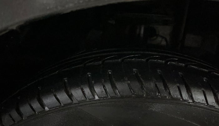 2020 Tata Tiago XT 1.2 REVOTRON, Petrol, Manual, 77,018 km, Right Front Tyre Tread