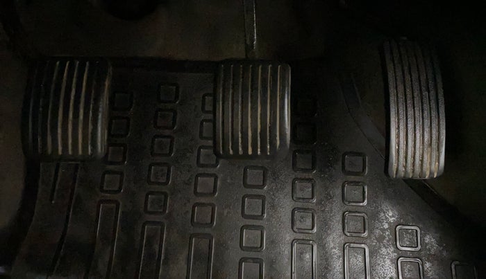 2012 Hyundai i10 MAGNA 1.2, Petrol, Manual, 38,053 km, Pedals