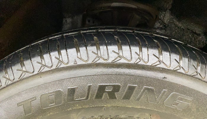 2012 Hyundai i10 MAGNA 1.2, Petrol, Manual, 38,053 km, Right Front Tyre Tread