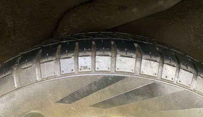 2012 Hyundai i10 MAGNA 1.2, Petrol, Manual, 38,053 km, Left Rear Tyre Tread