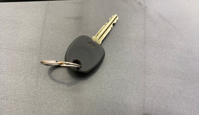 2012 Hyundai i10 MAGNA 1.2, Petrol, Manual, 38,053 km, Key Close Up