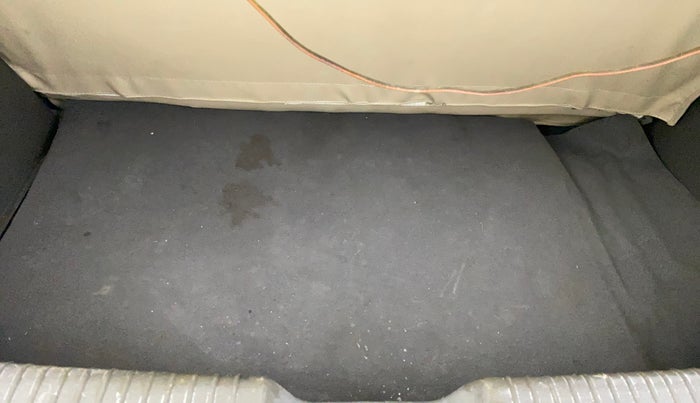 2012 Hyundai i10 MAGNA 1.2, Petrol, Manual, 38,053 km, Boot Inside