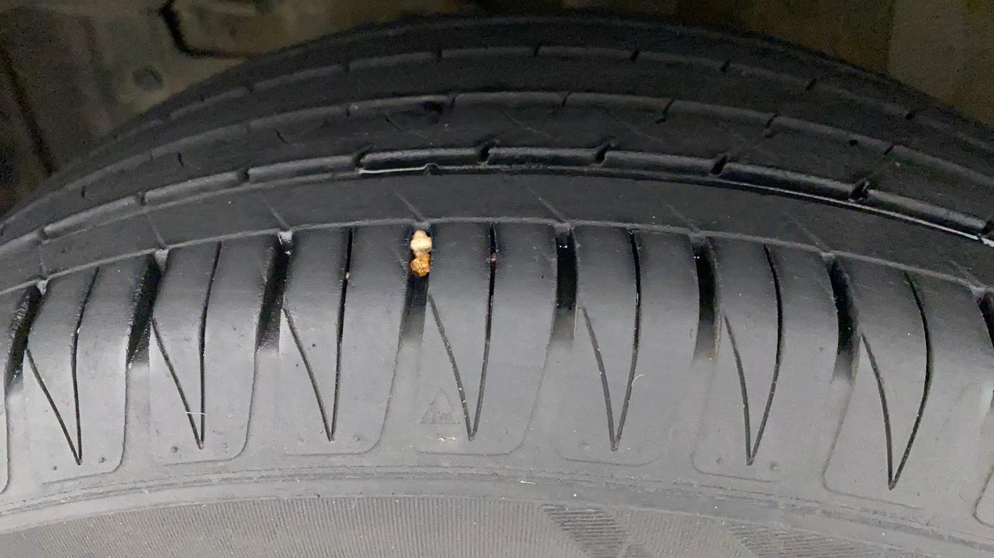 2022 Toyota URBAN CRUISER PREMIUM GRADE AT, Petrol, Automatic, 41,356 km, Left Front Tyre Tread
