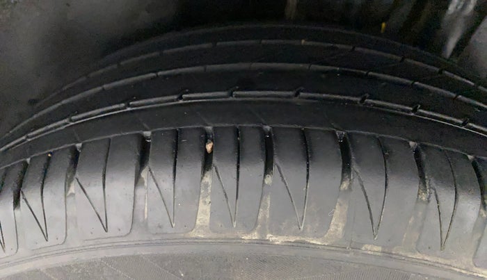 2022 Toyota URBAN CRUISER PREMIUM GRADE AT, Petrol, Automatic, 41,356 km, Left Rear Tyre Tread