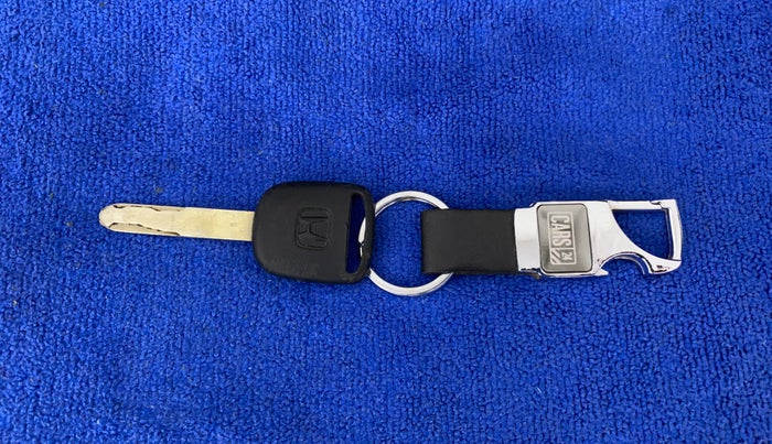 2016 Honda Brio S MT, Petrol, Manual, 92,019 km, Key Close Up