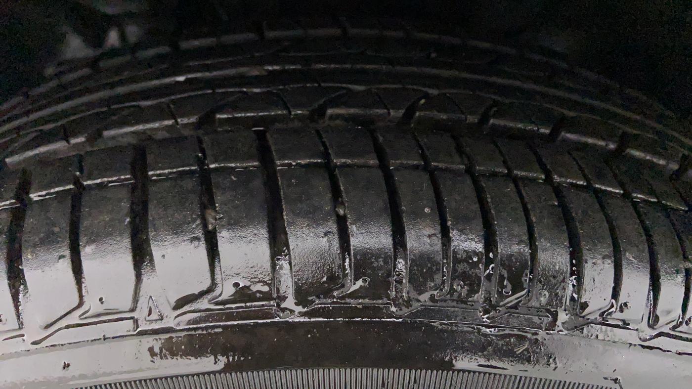 2021 Tata Tiago XZA+ 1.2 RTN, Petrol, Automatic, 1,269 km, Right Front Tyre Tread