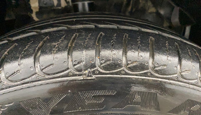 2018 Maruti Vitara Brezza VDI, Diesel, Manual, 79,856 km, Right Front Tyre Tread