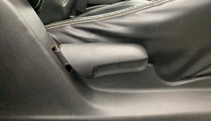 2018 Maruti Vitara Brezza VDI, Diesel, Manual, 79,856 km, Driver Side Adjustment Panel