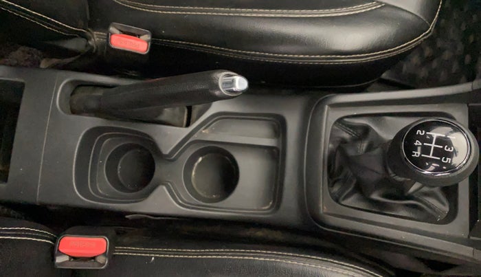 2018 Maruti Vitara Brezza VDI, Diesel, Manual, 79,856 km, Gear Lever