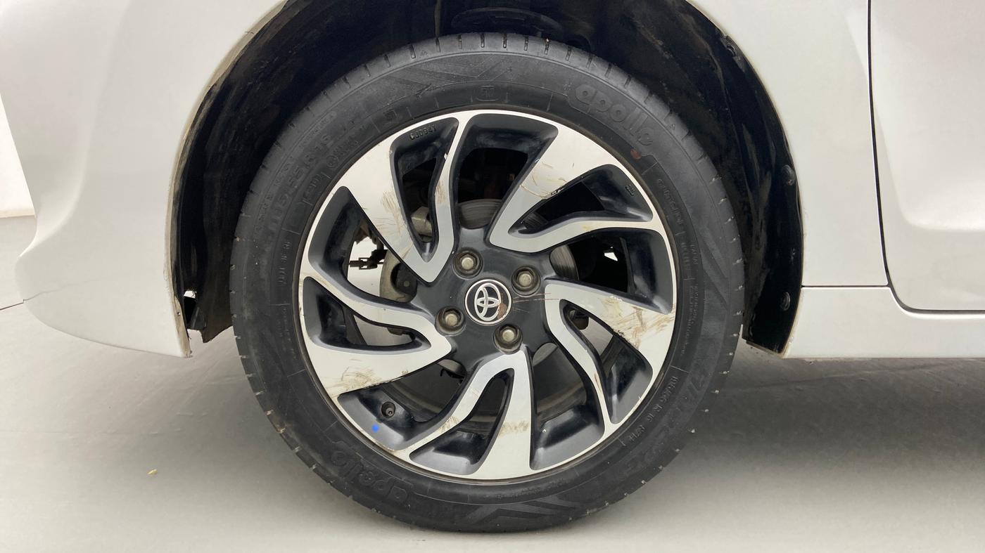 2019 Toyota Glanza V, Petrol, Manual, 64,625 km, Left Front Wheel