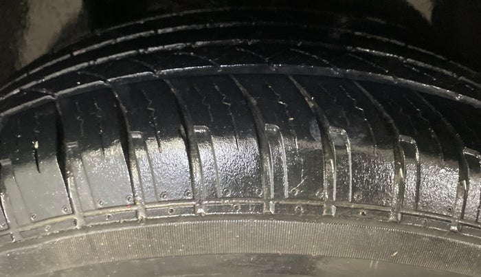 2018 Jeep Compass SPORT 1.4 PETROL, Petrol, Manual, 76,149 km, Right Rear Tyre Tread