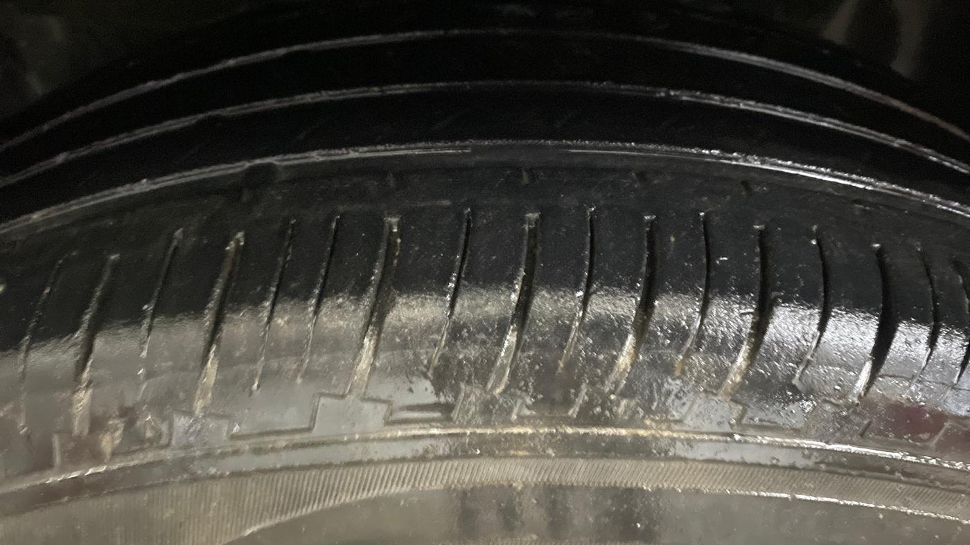 2018 Jeep Compass SPORT 1.4 PETROL, Petrol, Manual, 76,149 km, Left Front Tyre Tread