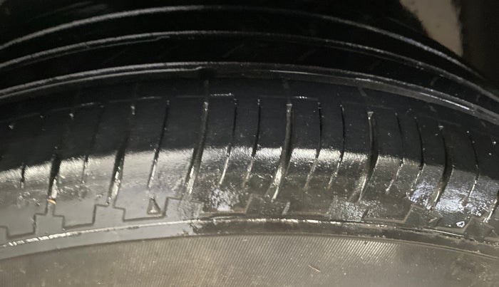 2018 Jeep Compass SPORT 1.4 PETROL, Petrol, Manual, 76,149 km, Left Rear Tyre Tread