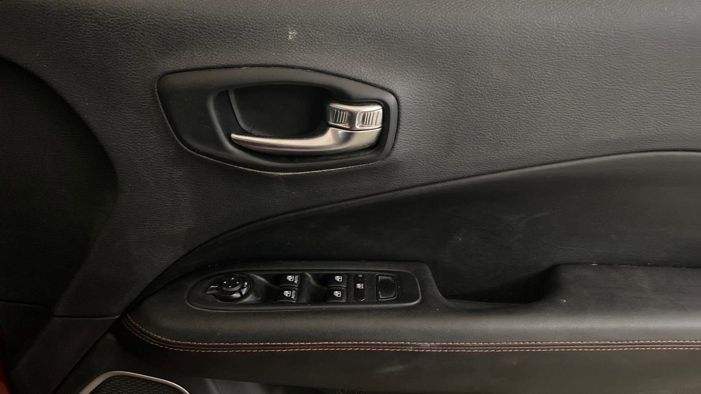 2018 Jeep Compass SPORT 1.4 PETROL, Petrol, Manual, 76,149 km, Driver Side Door Panels Control