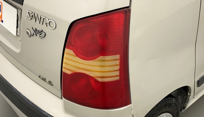 2011 Hyundai Santro Xing GLS, Petrol, Manual, 50,201 km, Right tail light - Faded