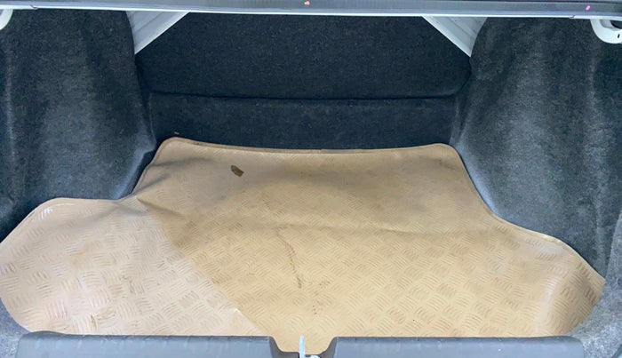 2016 Honda City 1.5L I-VTEC VX, Petrol, Manual, 1,19,568 km, Boot Inside