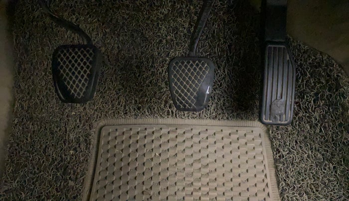 2016 Honda City 1.5L I-VTEC VX, Petrol, Manual, 1,19,568 km, Pedals