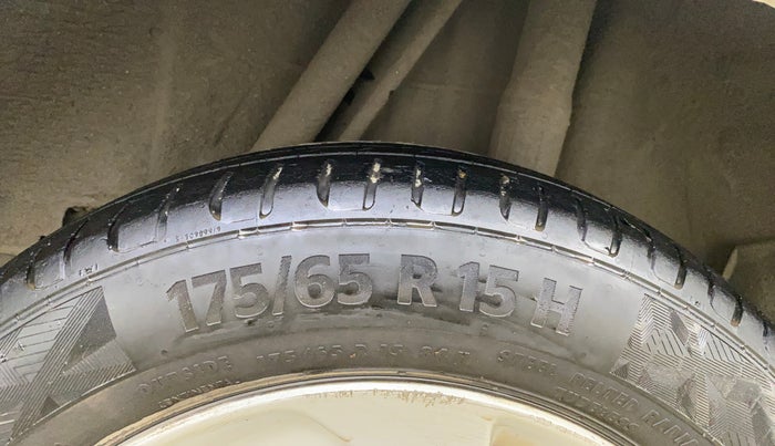 2016 Honda City 1.5L I-VTEC VX, Petrol, Manual, 1,19,568 km, Left Rear Tyre Tread