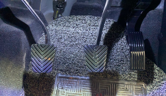 2021 KIA SONET HTK 1.2, Petrol, Manual, 29,785 km, Pedals