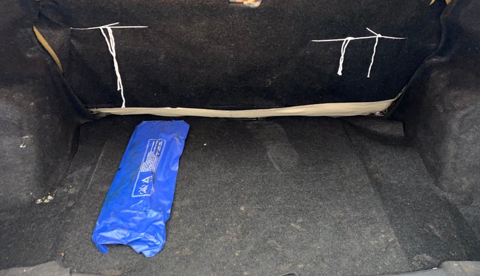 2015 Maruti Swift Dzire VXI, Petrol, Manual, 98,389 km, Boot Inside