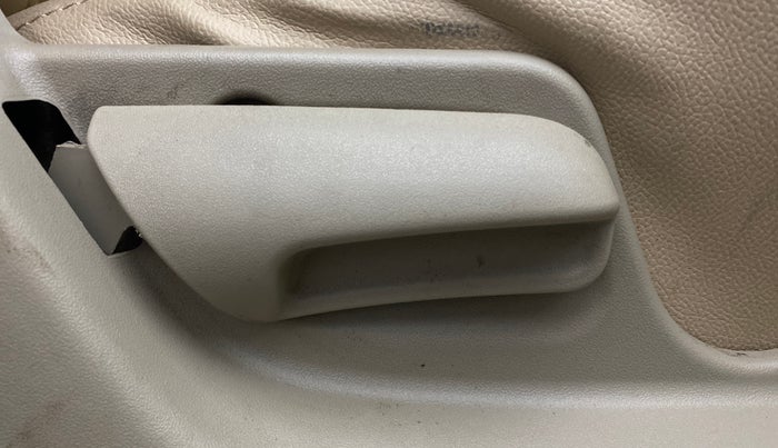 2015 Maruti Swift Dzire VXI, Petrol, Manual, 98,389 km, Driver Side Adjustment Panel