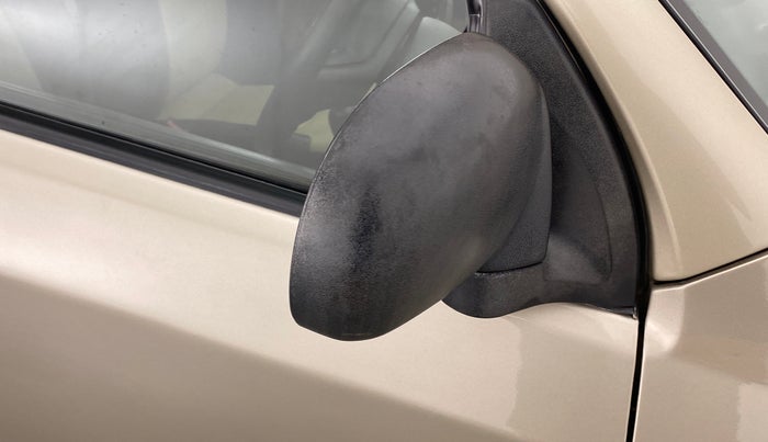 2010 Hyundai Santro Xing GLS, Petrol, Manual, 19,526 km, Right rear-view mirror - ORVM knob broken and not working