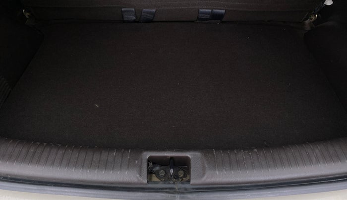 2010 Hyundai Santro Xing GLS, Petrol, Manual, 19,526 km, Boot Inside