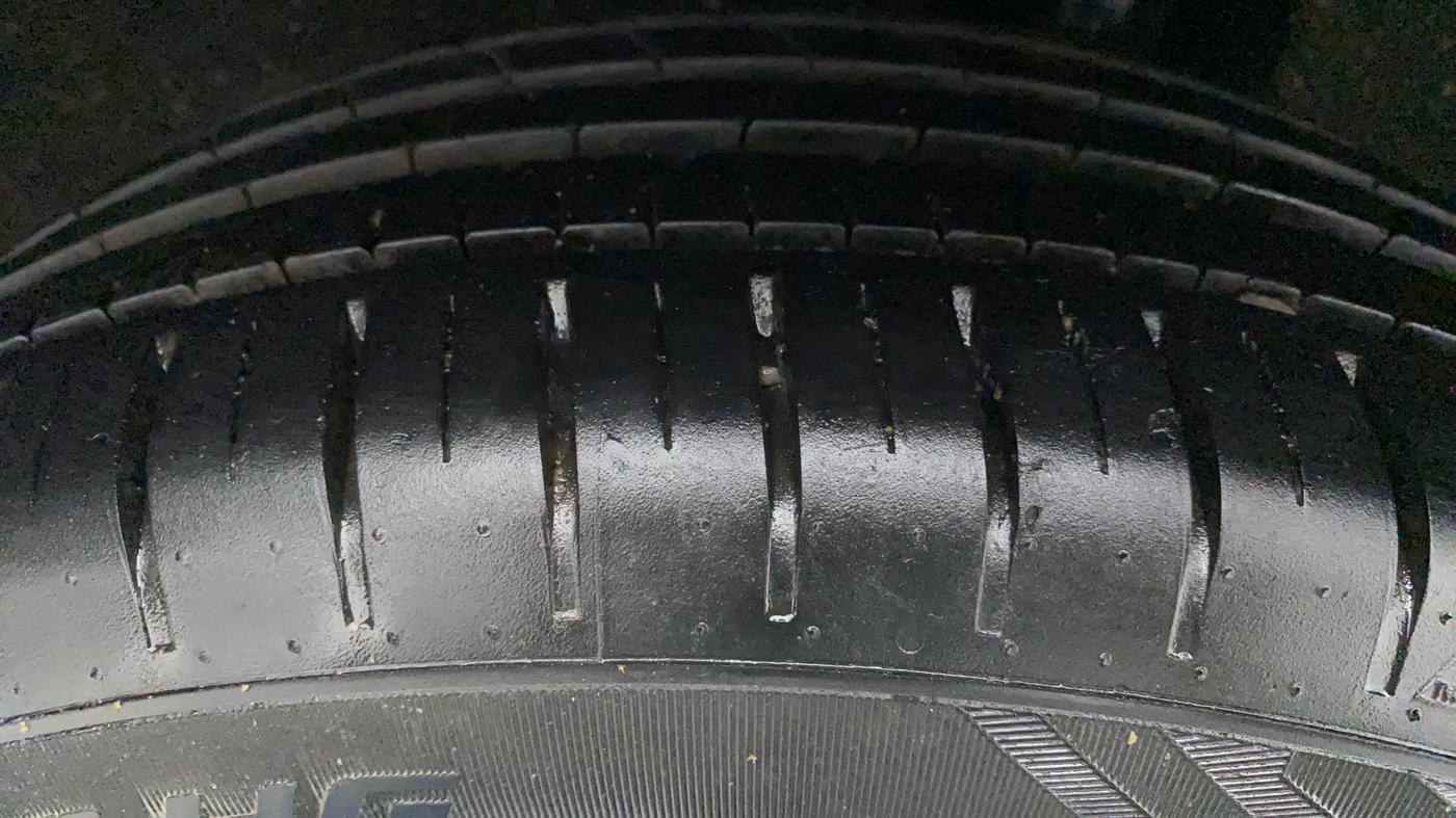 2020 Maruti Baleno ZETA PETROL 1.2, Petrol, Manual, 23,428 km, Left Rear Tyre Tread