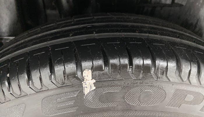 2018 Maruti Dzire VXI, Petrol, Manual, 20,053 km, Right Rear Tyre Tread