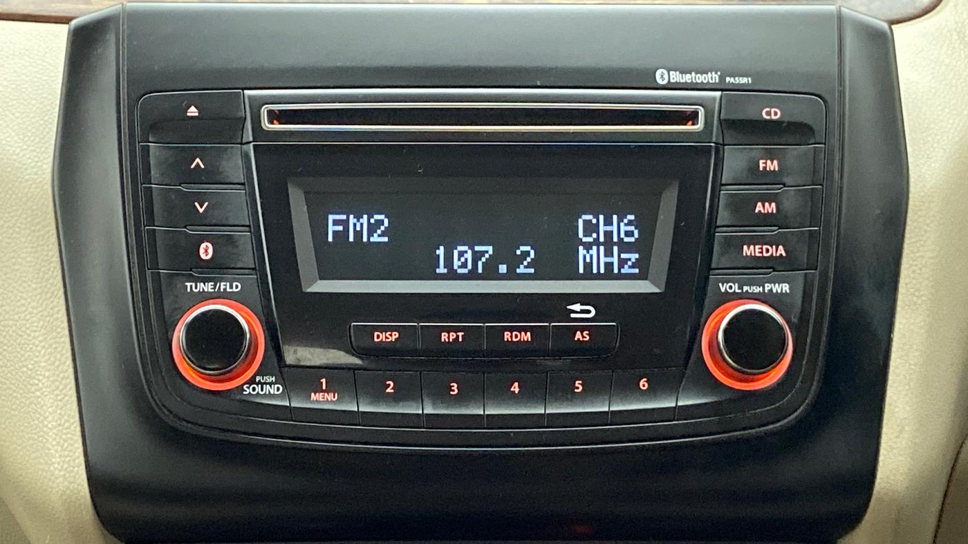 2018 Maruti Dzire VXI, Petrol, Manual, 20,053 km, Infotainment System
