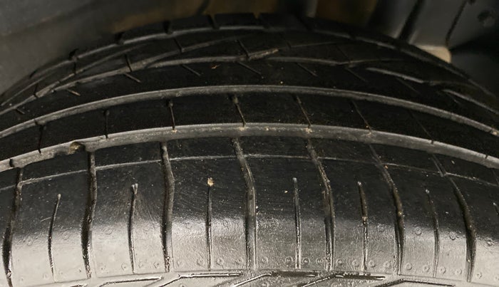 2019 Tata NEXON XMA 1.2, Petrol, Automatic, 22,231 km, Left Rear Tyre Tread