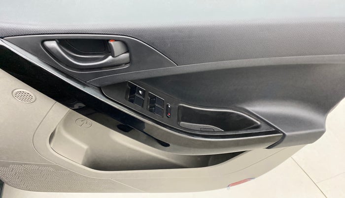 2019 Tata NEXON XMA 1.2, Petrol, Automatic, 22,231 km, Driver Side Door Panels Control