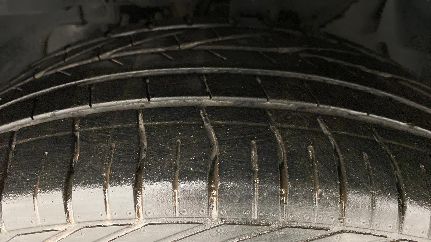 2019 Tata NEXON XMA 1.2, Petrol, Automatic, 22,231 km, Left Front Tyre Tread