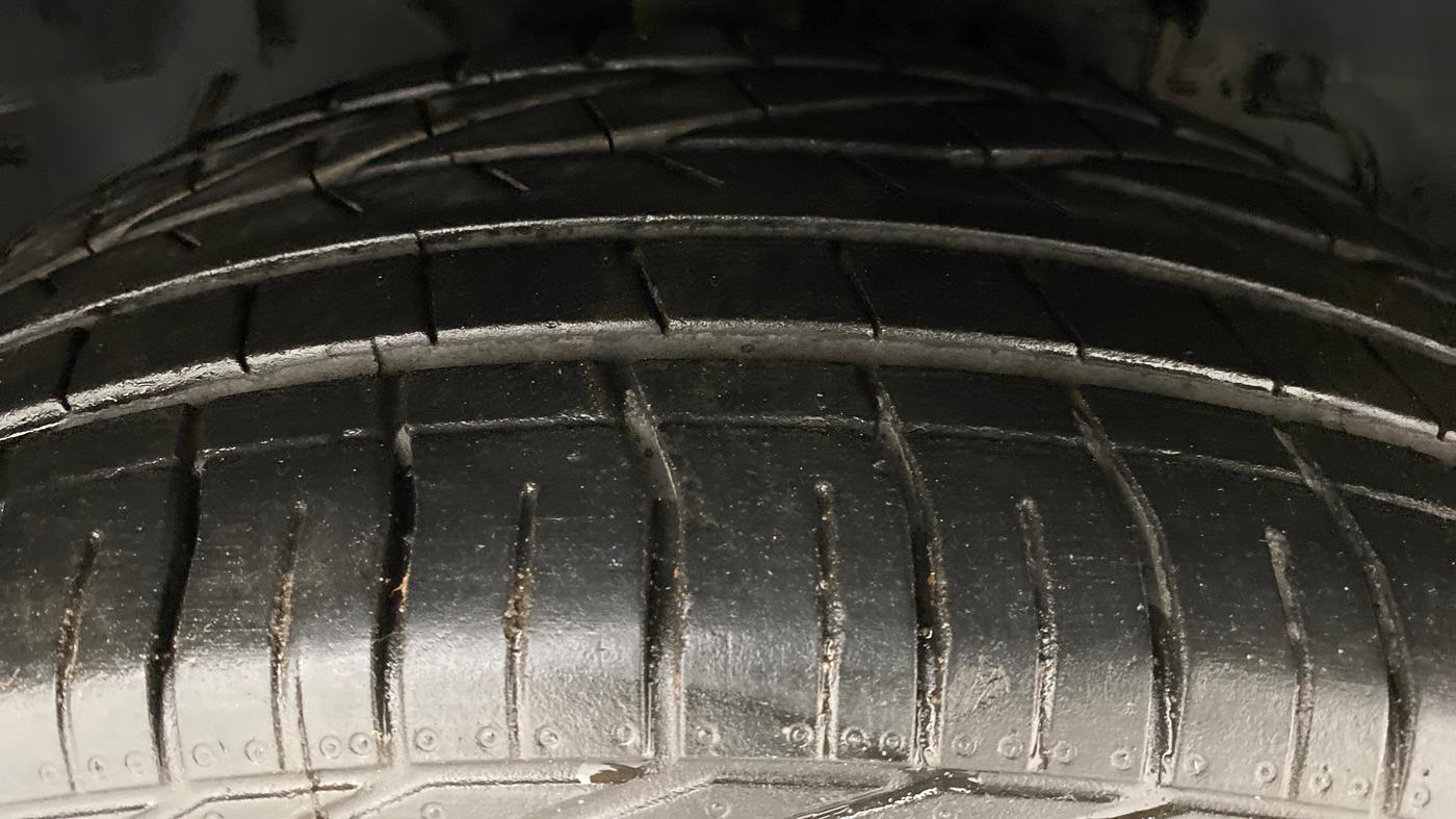 2019 Tata NEXON XMA 1.2, Petrol, Automatic, 22,231 km, Right Front Tyre Tread
