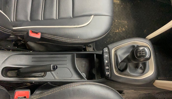 2022 Hyundai NEW SANTRO SPORTZ EXECUTIVE MT CNG, CNG, Manual, 1,15,712 km, Gear Lever