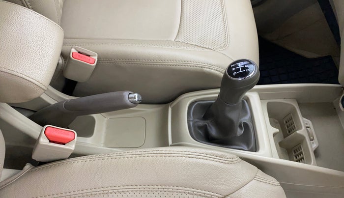 2019 Maruti Ertiga ZXI SHVS, Petrol, Manual, 47,756 km, Gear Lever