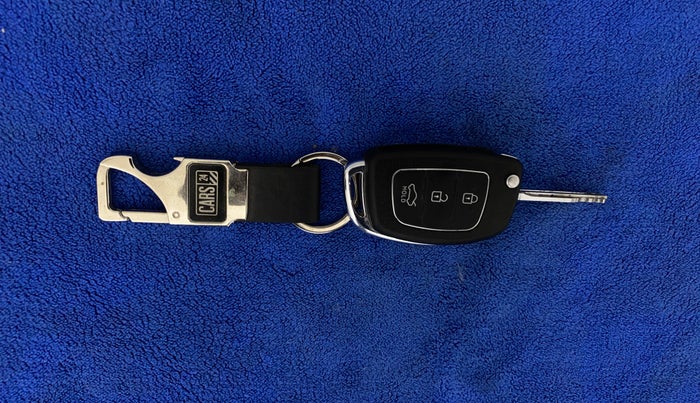 2013 Hyundai i20 SPORTZ 1.2, Petrol, Manual, 27,240 km, Key Close Up