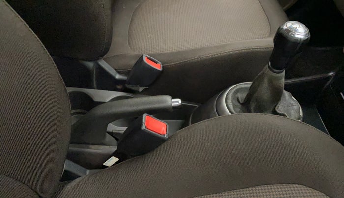 2013 Hyundai i20 SPORTZ 1.2, Petrol, Manual, 27,240 km, Gear Lever